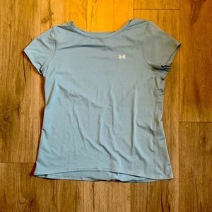 Dusty blue dry fit Under Armour crew neck T-shirt. Extra large